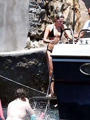 Kristen Stewart Topless Amalfi Coast 07