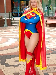 Sexy DC 52 Supergirl Cosplay Picture
