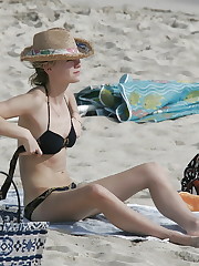 Kirsten Dunst - Some pics for..