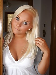 Finnish young woman cleavages 03..