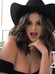 Selena Gomez Mxicoaposs tweet Esta diosa