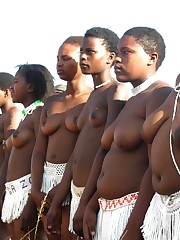 afrikanische Frau zeigen sich nackt -